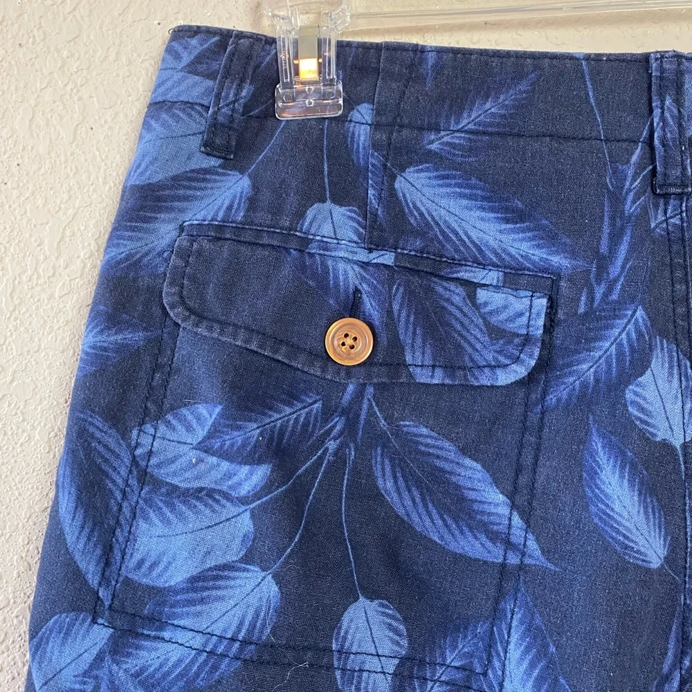 J. Crew Blue Leaf Print Linen Blend Flat Front Shorts Size 34”